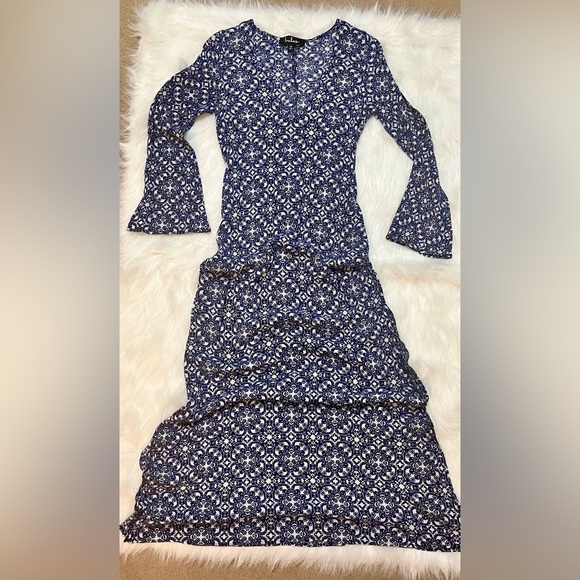 Lulus Mandala Daydream Blue/White Print Long Sleeve Dual Split Maxi Dress - Picture 3 of 9